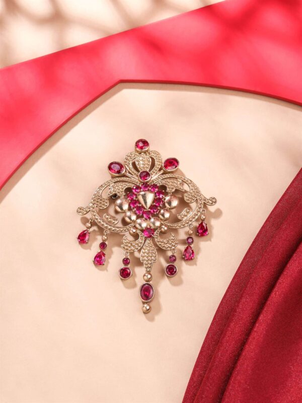 Victorian Vogue Brooch