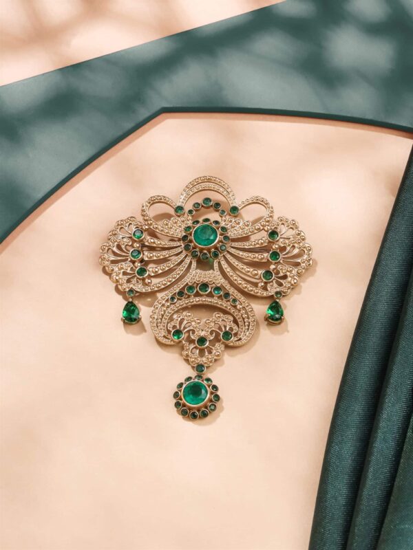 Amaze Allure Brooch