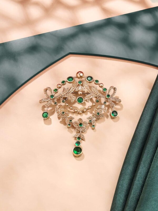 Sudded Glitz Brooch