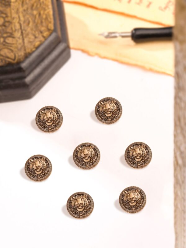 Royal Tiger Button