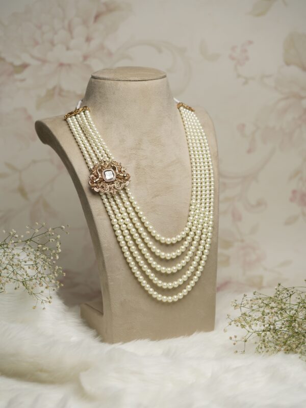 Regal Kundan Pearl Mala
